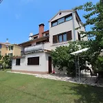 Apartments Lara